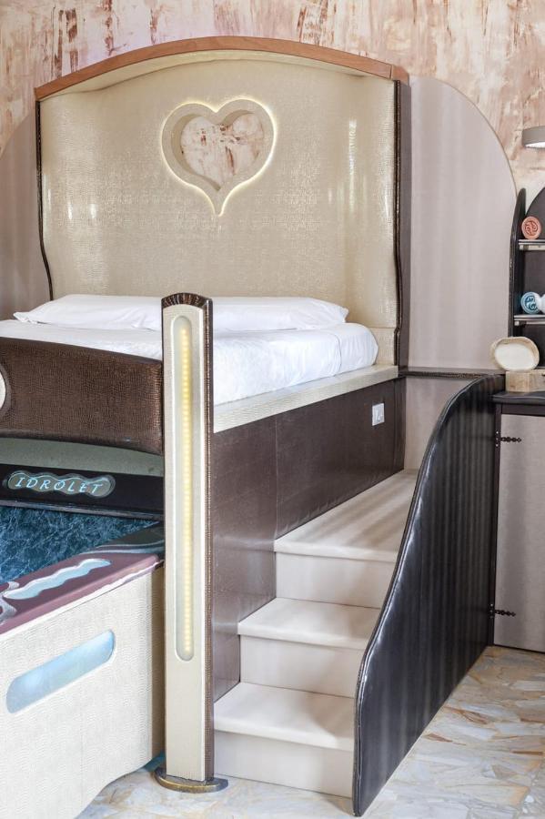 Spa B&B Roma D'Autore Il Nido D'Amore Exteriér fotografie