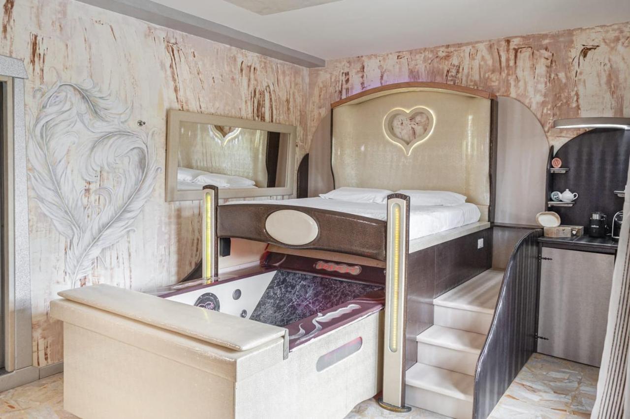 Spa B&B Roma D'Autore Il Nido D'Amore Exteriér fotografie